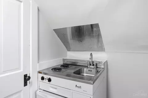 Kitchen - 227 Forest Ave, Cincinnati, OH 45229 photo 7 of 7