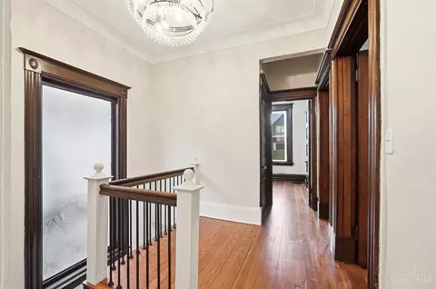 Entry Way - 227 Forest Ave, Cincinnati, OH 45229 photo 9 of 12