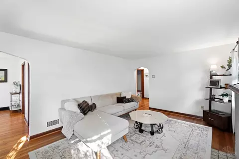 Living - 3108 Beaver Ave, Cincinnati, OH 45213 photo 1 of 1