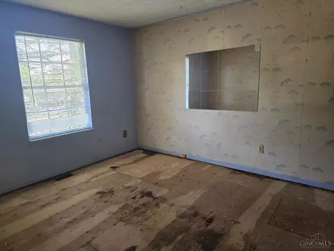 Bedroom - 4446 Fox Chase, Batavia, OH 45103 photo 1 of 2