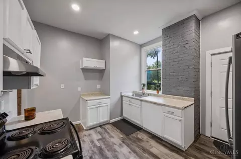 Kitchen - 839 Ridgeway Ave, Cincinnati, OH 45229 photo 3 of 3