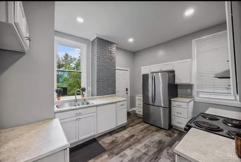 Kitchen - 839 Ridgeway Ave, Cincinnati, OH 45229 photo 1 of 3