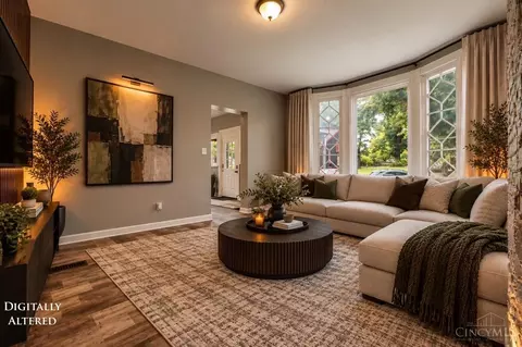 Living - 839 Ridgeway Ave, Cincinnati, OH 45229 photo 7 of 7