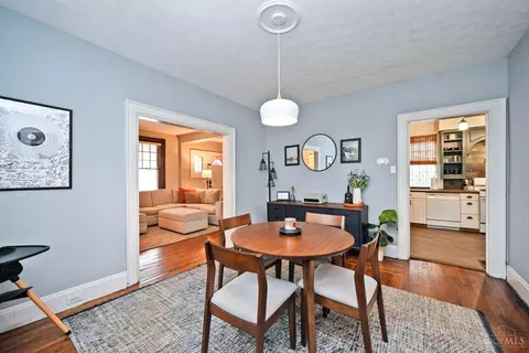Dining - 4110 28th St, Cincinnati, OH 45209 photo 2 of 4