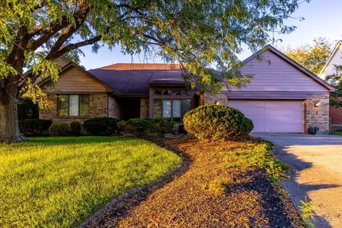 3600 Fawnrun Dr, Cincinnati, OH 45241