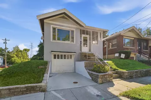 Exterior - 891 Ridgeway Ave, Cincinnati, OH 45229 photo 8 of 9