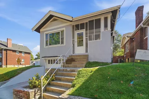 Exterior - 891 Ridgeway Ave, Cincinnati, OH 45229 photo 9 of 9