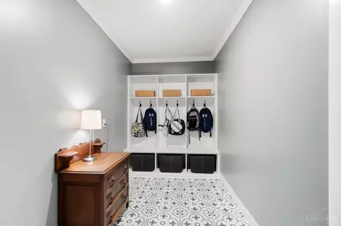 Entry Way - 2430 Section Rd, Amberley, OH 45237 photo 4 of 5