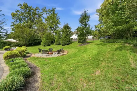 Exterior - 2430 Section Rd, Amberley, OH 45237 photo 19 of 22
