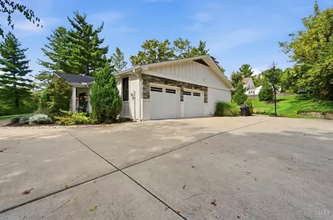 Exterior - 2430 Section Rd, Amberley, OH 45237 photo 21 of 22