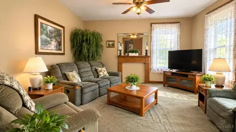 Living - 328 Bradley Ave, Reading, OH 45215 photo 1 of 2