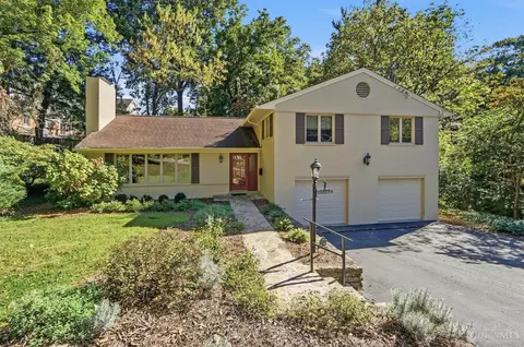 4877 Le Blond Ave, Cincinnati, OH 45208