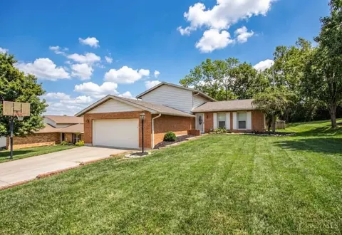 90 Mollie Dr, Hamilton, OH 45013