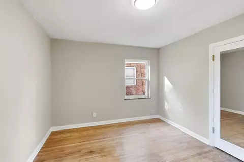 Bedroom - 1127 N Bend Dr, Cincinnati, OH 45224 photo 2 of 10