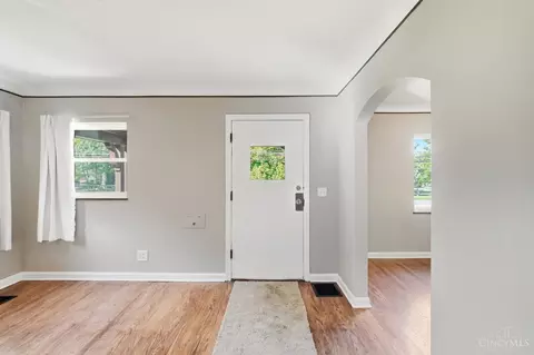 Entry Way - 1127 N Bend Dr, Cincinnati, OH 45224 photo 2 of 8