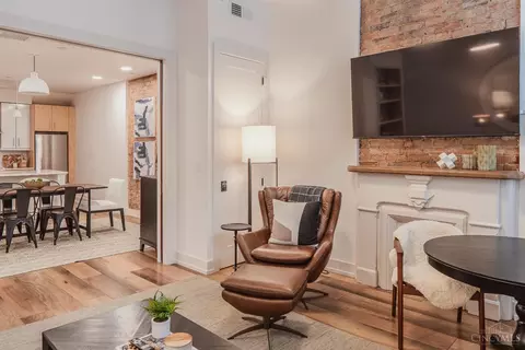 Living - 1508 Race St, Cincinnati, OH 45202 photo 3 of 4
