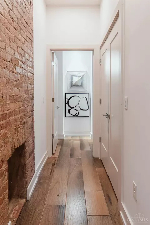Entry Way - 1508 Race St, Cincinnati, OH 45202 photo 2 of 2