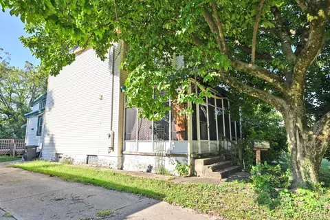 Exterior - 1359 Section Rd, Cincinnati, OH 45237 photo 3 of 8
