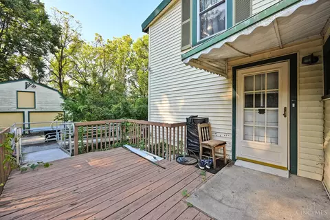 Exterior - 1359 Section Rd, Cincinnati, OH 45237 photo 5 of 8