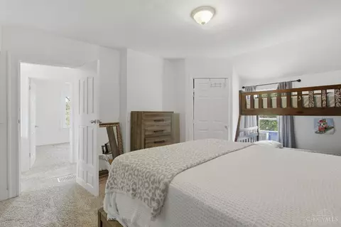 Bedroom - 1918 Fairmount Ave, Cincinnati, OH 45214 photo 5 of 5