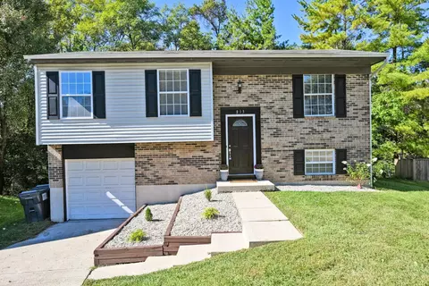 813 Allenwood Ct, Cincinnati, OH 45238