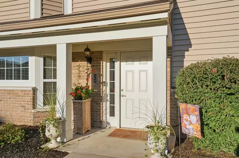 588 Heritage Sq, Harrison, OH 45030