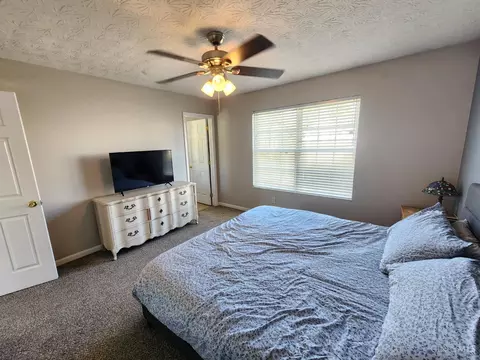 Bedroom - 3320 Brodbeck Pl, Cincinnati, OH 45211 photo 2 of 3