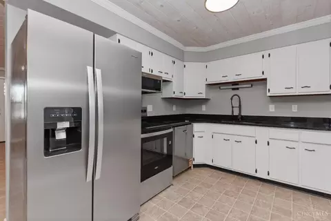 Kitchen - 285 Free Soil Rd, Georgetown, OH 45121 photo 1 of 4