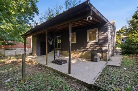 Exterior - 1091 Elda Ln, Cincinnati, OH 45224 photo 5 of 10