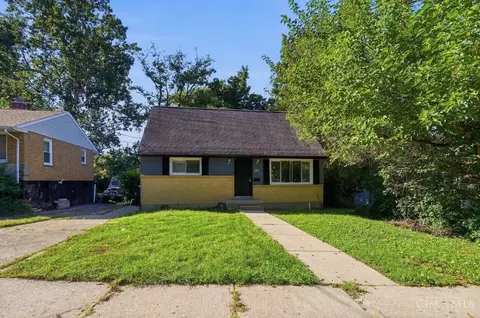 Exterior - 1091 Elda Ln, Cincinnati, OH 45224 photo 4 of 10