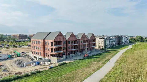 4220 Park Place Cir, Blue Ash, OH 45242