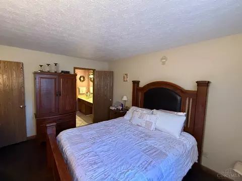 Bedroom - 3963 School Section Rd, Cincinnati, OH 45211 photo 1 of 2