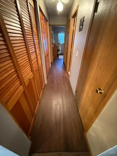Entry Way - 3963 School Section Rd, Cincinnati, OH 45211 photo 1 of 1