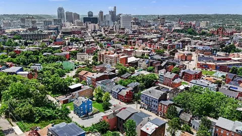 View/Area - 148 Mulberry St, Cincinnati, OH 45202 photo 6 of 6