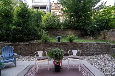 Exterior - 148 Mulberry St, Cincinnati, OH 45202 photo 2 of 4