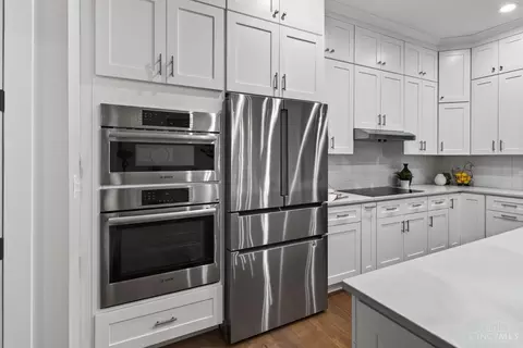 Kitchen - 148 Mulberry St, Cincinnati, OH 45202 photo 4 of 7