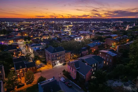 View/Area - 148 Mulberry St, Cincinnati, OH 45202 photo 4 of 6