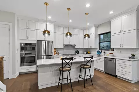 Kitchen - 148 Mulberry St, Cincinnati, OH 45202 photo 3 of 7