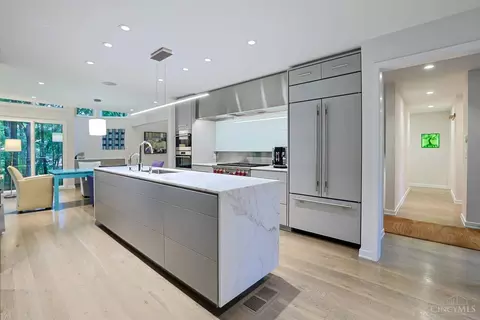 Kitchen - 3499 Windisch Ave, Cincinnati, OH 45208 photo 4 of 5
