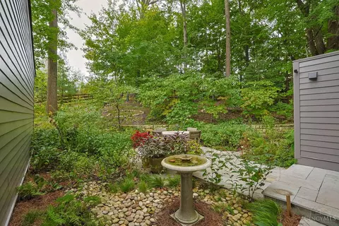 Exterior - 3499 Windisch Ave, Cincinnati, OH 45208 photo 15 of 30