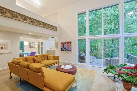 Living - 3499 Windisch Ave, Cincinnati, OH 45208 photo 2 of 5