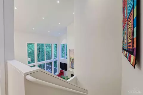 Entry Way - 3499 Windisch Ave, Cincinnati, OH 45208 photo 6 of 7