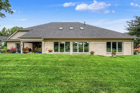 Exterior - 55 Pinehurst Pl, Springboro, OH 45066 photo 9 of 15