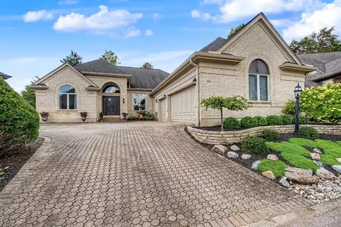 55 Pinehurst Pl, Springboro, OH 45066