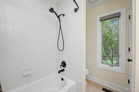 Bath - 55 Pinehurst Pl, Springboro, OH 45066 photo 2 of 6