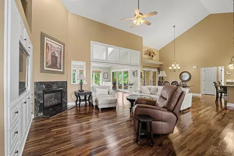 Living - 55 Pinehurst Pl, Springboro, OH 45066 photo 4 of 5