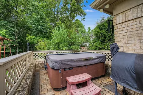 Exterior - 55 Pinehurst Pl, Springboro, OH 45066 photo 7 of 15