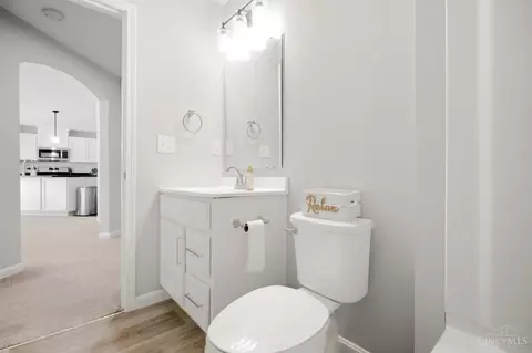 Entry Way - 693 Tradition Rdg, Cincinnati, OH 45245 photo 1 of 1