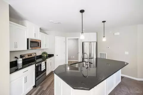 Kitchen - 693 Tradition Rdg, Cincinnati, OH 45245 photo 1 of 3