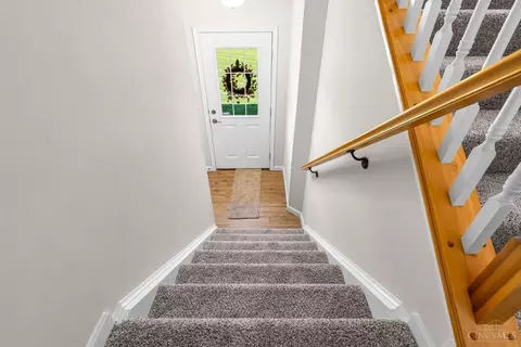 Entry Way - 4654 Trophy Ln, Batavia, OH 45103 photo 7 of 7